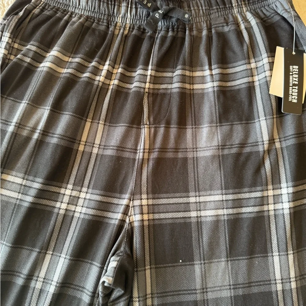 Perry Ellis Black and Gray Plaid Pajama Bottoms - Picture 5 of 5